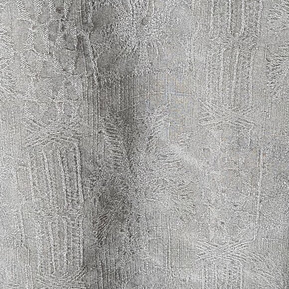 Tommy Bahama Faded Black Floral Jacquard 100% Silk Camp Shirt - Picture 2 of 6